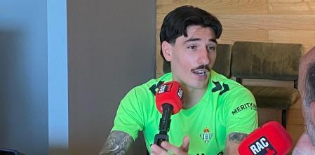 Hèctor Bellerín entrevistat per Jordi Basté